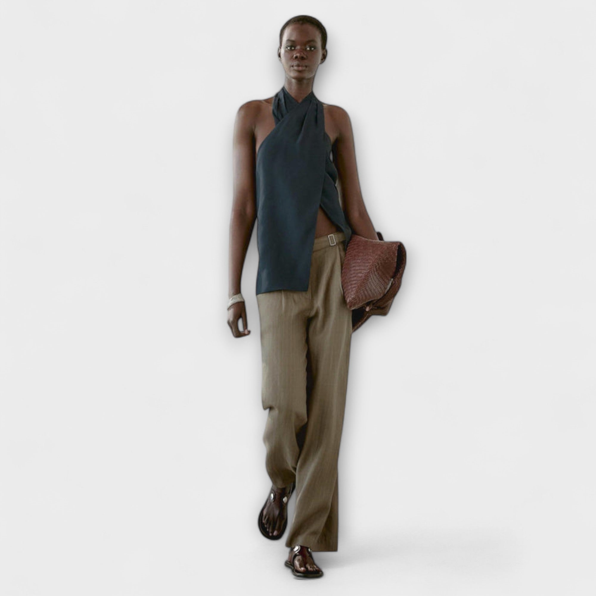 Leah - Niebieski Top na Szelkach z Wycięciem na Plecach