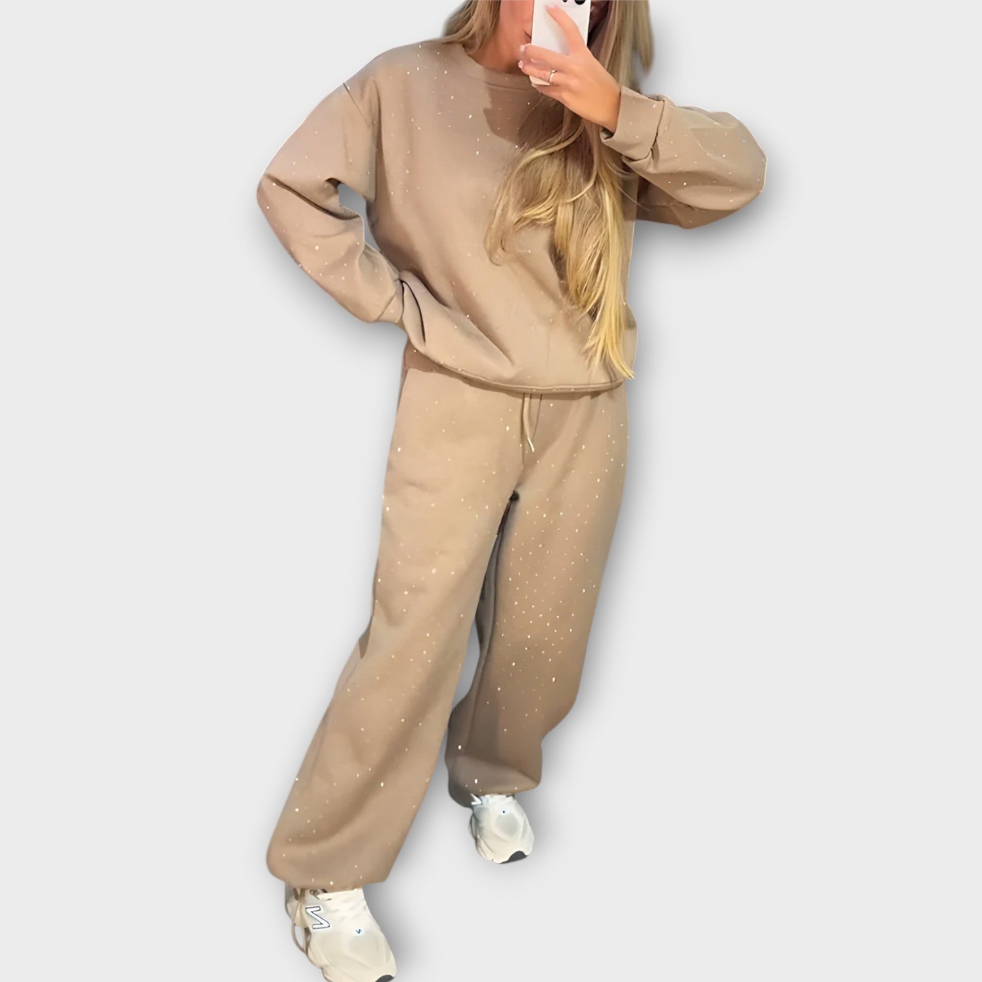 Elegancki Zestaw Dżoggerów Bahar z Diamentami