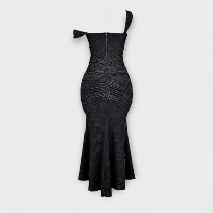 Renske - Długa sukienka z eleganckim i wyrafinowanym gorsetem